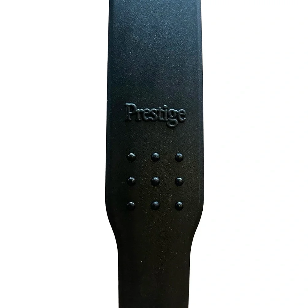 Elegant Black and White Cooking Utensil Set‎
